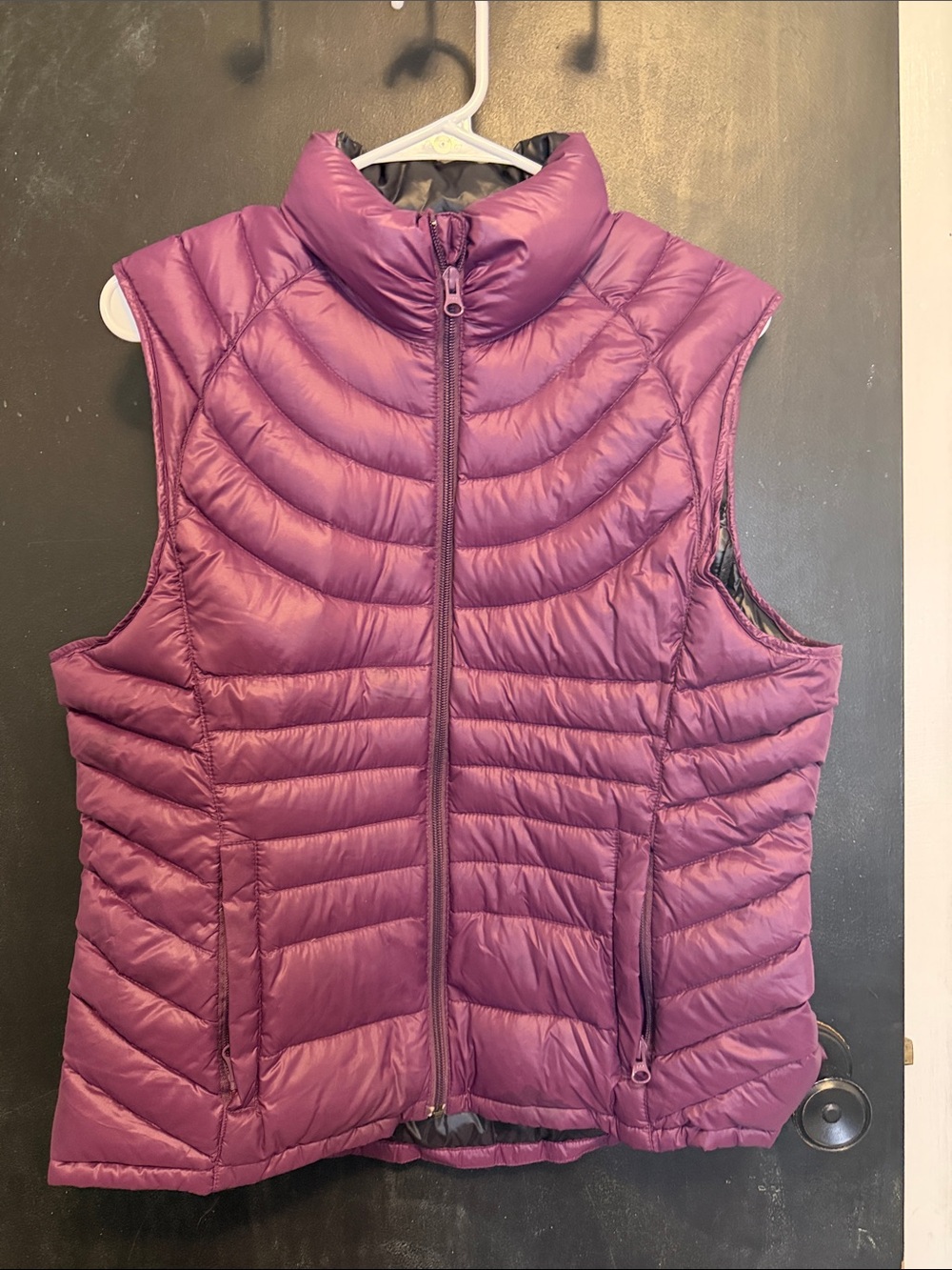 Bernardo Packable Goose Down Quilted Puffer Vest Plum Purple Large F1002 EUC